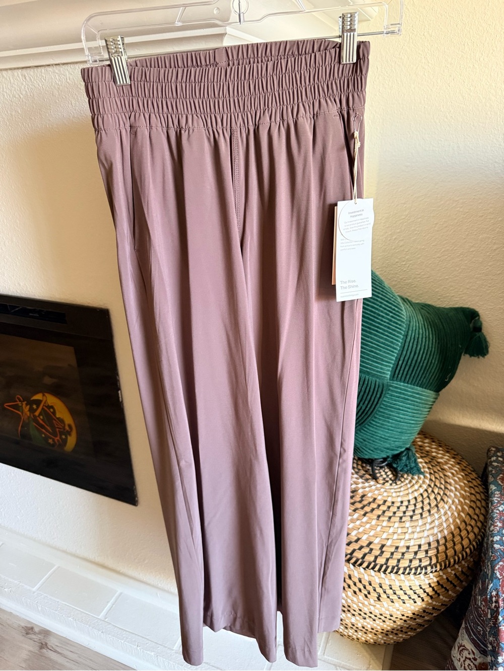 Vuori Villa Wide-Leg in Chocolate (short) - Picture 10 of 12